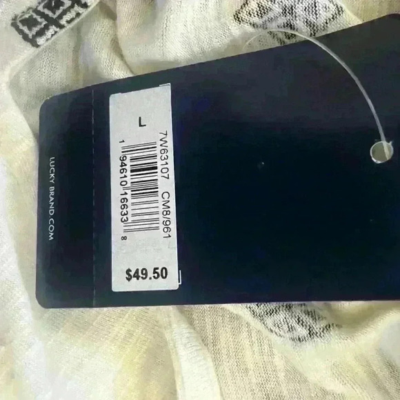 Lucky Brand ladies sleeveless blouse Large. NWT. Tassels in front V neck - Picture 10 of 12